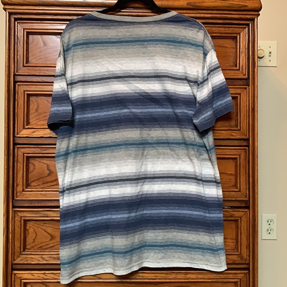American Eagle Outfitters Classic Fit Striped T Shirt - Picture 4 of 4
